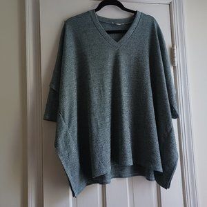 Simply Noelle drapey top